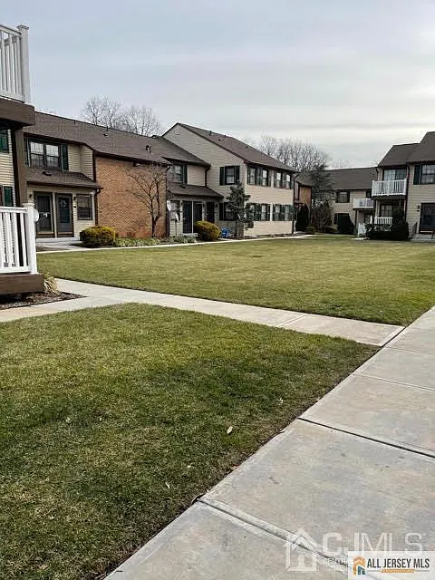 40 Prospect St #15
