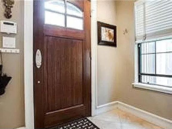 4th image of 1405 McCoy St Unit 6