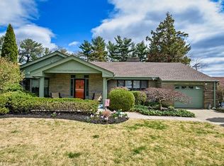 1243 Pinewood Dr, Pittsburgh, PA 15243