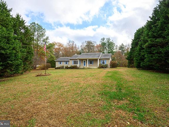 3rd image of 24029 Meadows Dr