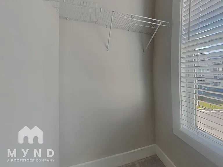 1273 Windmill Pkwy — Photo 21