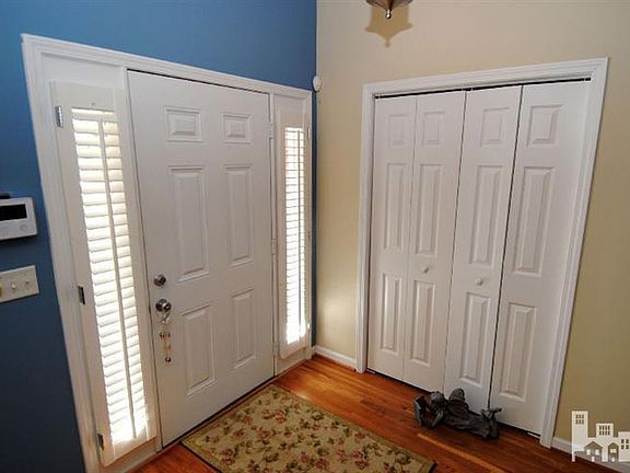 2nd image of 5763 Gardenia Ln