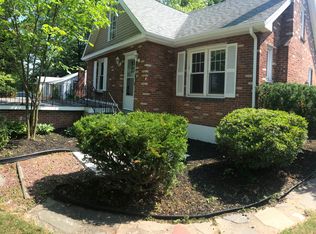 720 Matianuck Ave, Windsor, CT 06095