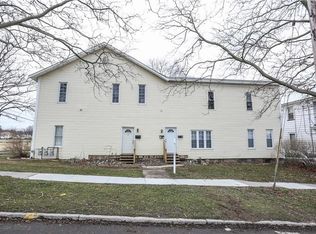 57 Pleasant St, Canandaigua, NY 14424