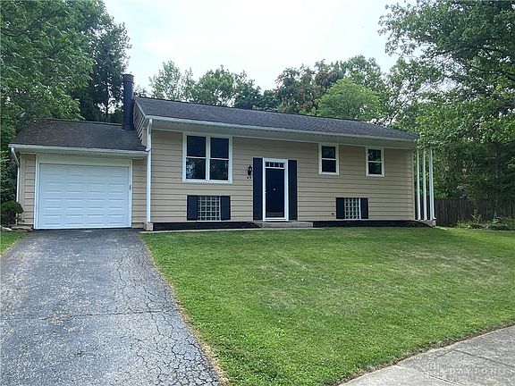 2nd image of 49 Yellowdale Dr
