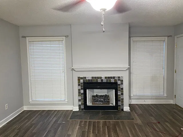 2 bed, 1000 sqft, $1,700 — Photo 4