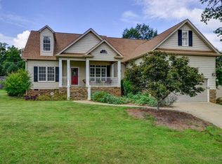 211 Thornwell Ct, Roebuck, SC 29376