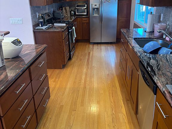 5th image of 2360 Erin Pl
