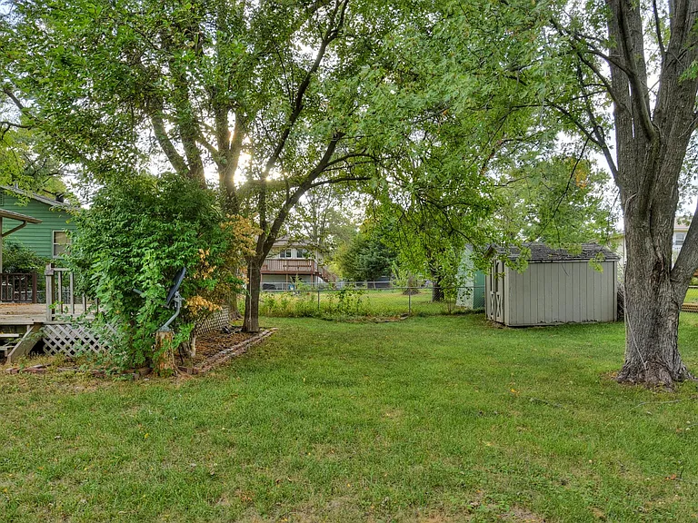 9630 Taylor St — Photo 40