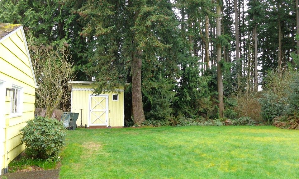 2nd image of 2318 75th St SE