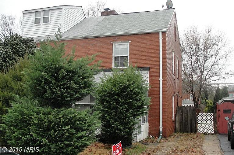 1st image of 324 S Veitch St