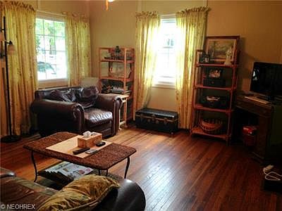 3rd image of 2248 8th St