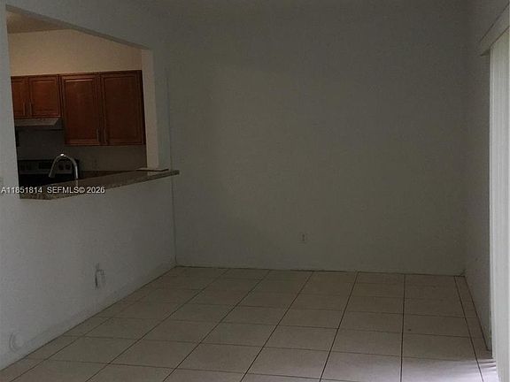 4th image of 2885 SW 127th Ave
