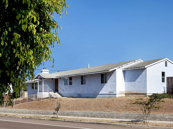2nd image of 2009 Catalina Blvd
