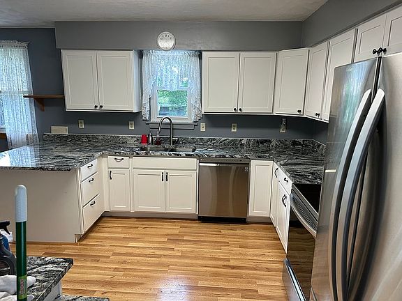 3rd image of 361 Bessemer Rd