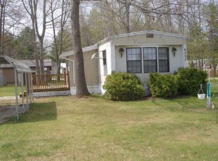 6237 Lake Dr, Mecosta, MI 49332