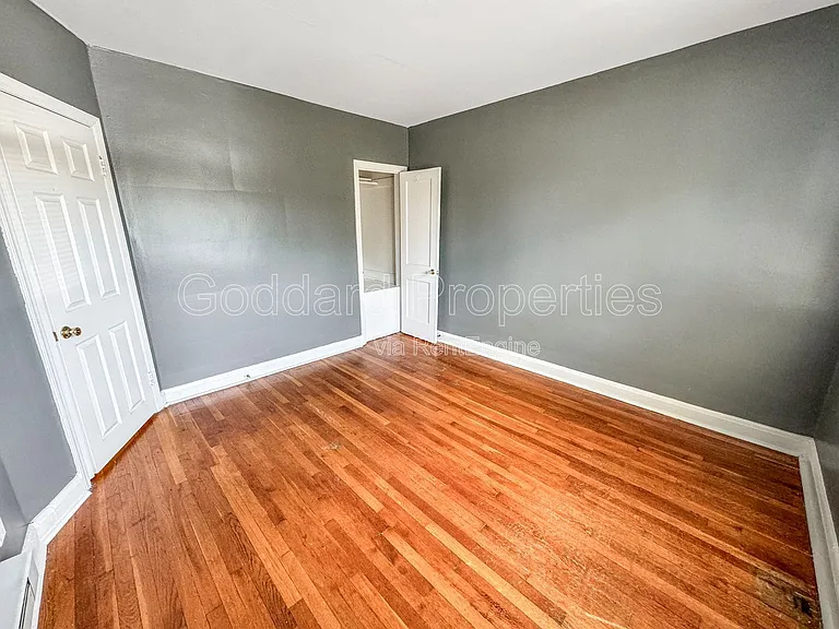 4910 Poe Ave #2 — Photo 11