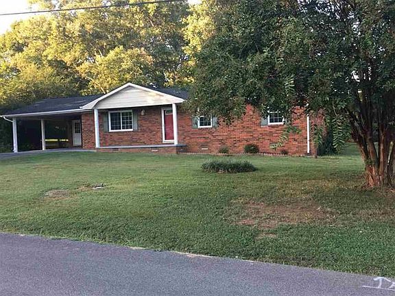 2nd image of 2830 Orchid Dr NW