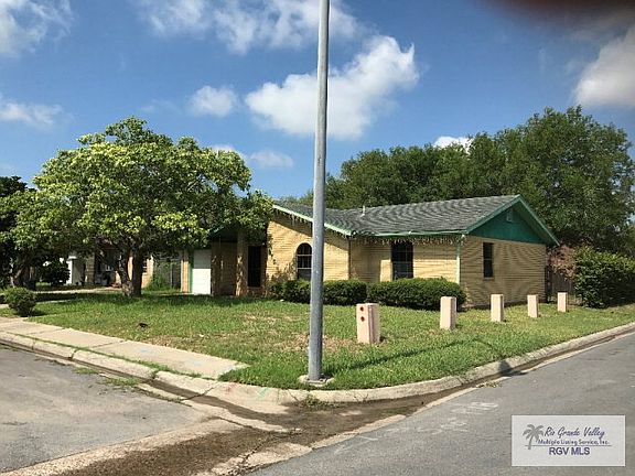 2nd image of 875 Jenny Cir