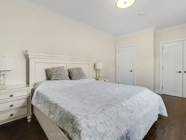 49 Kenton Dr — Photo 31