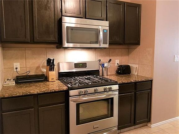 4th image of 412 Purple Sage Dr