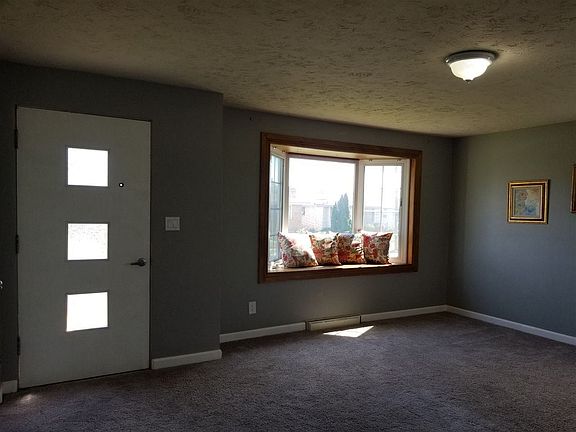 3rd image of 537 E Rockwell Ave