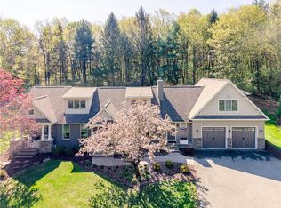 5826 Glen Rd, Coopersburg, PA 18036