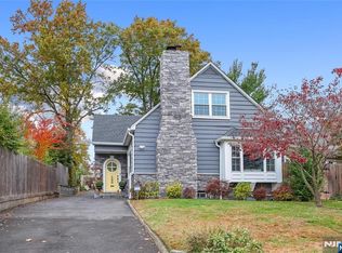 165 Pine St, Hackensack, NJ 07601