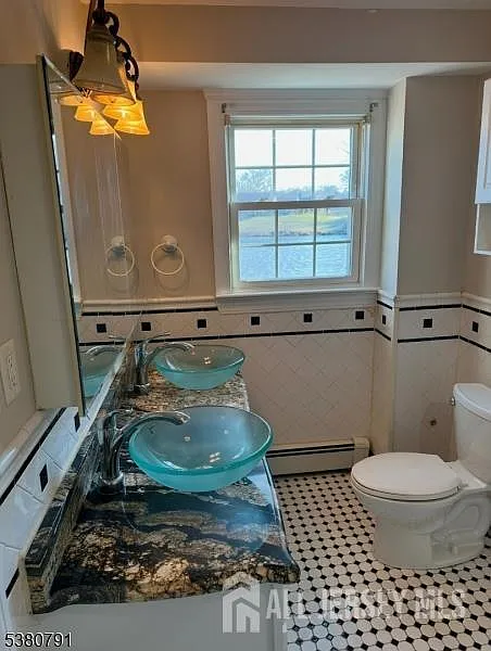 1 bed, 1.0 bath, $2,500 — Photo 4