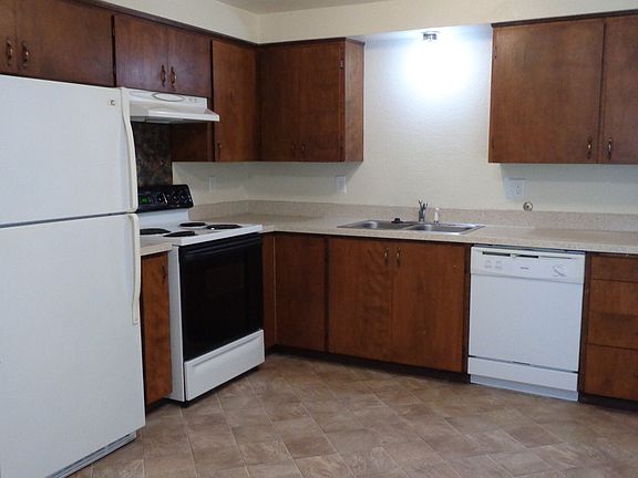 3rd image of 6609 Cady Rd #2