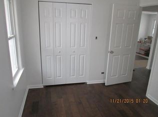 1916 Highland Ave, Crest Hill, IL 60403