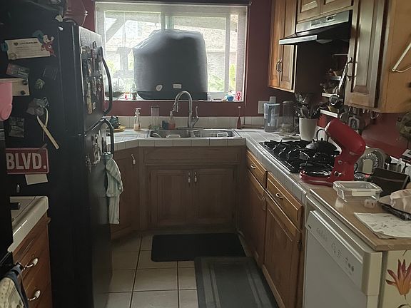 4th image of 4721 32nd St