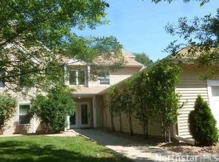 1389 Berry Ridge Rd, Saint Paul, MN 55123