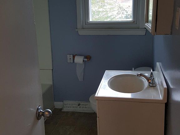 2nd image of 1625 McPherson St