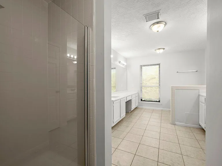 16518 Elmwood Point Ln — Photo 22