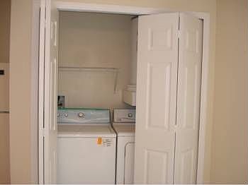 3rd image of 415 Lakepointe 105 Dr