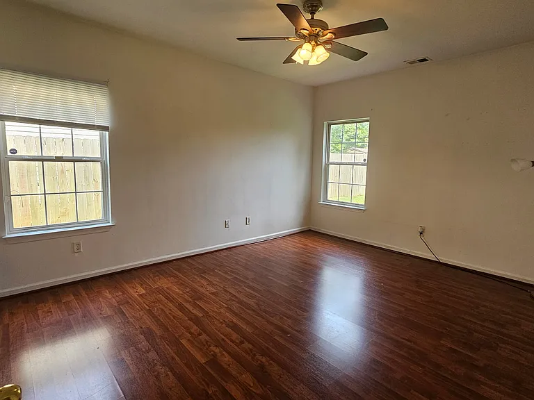 332 Summerville Ct #1 — Photo 9