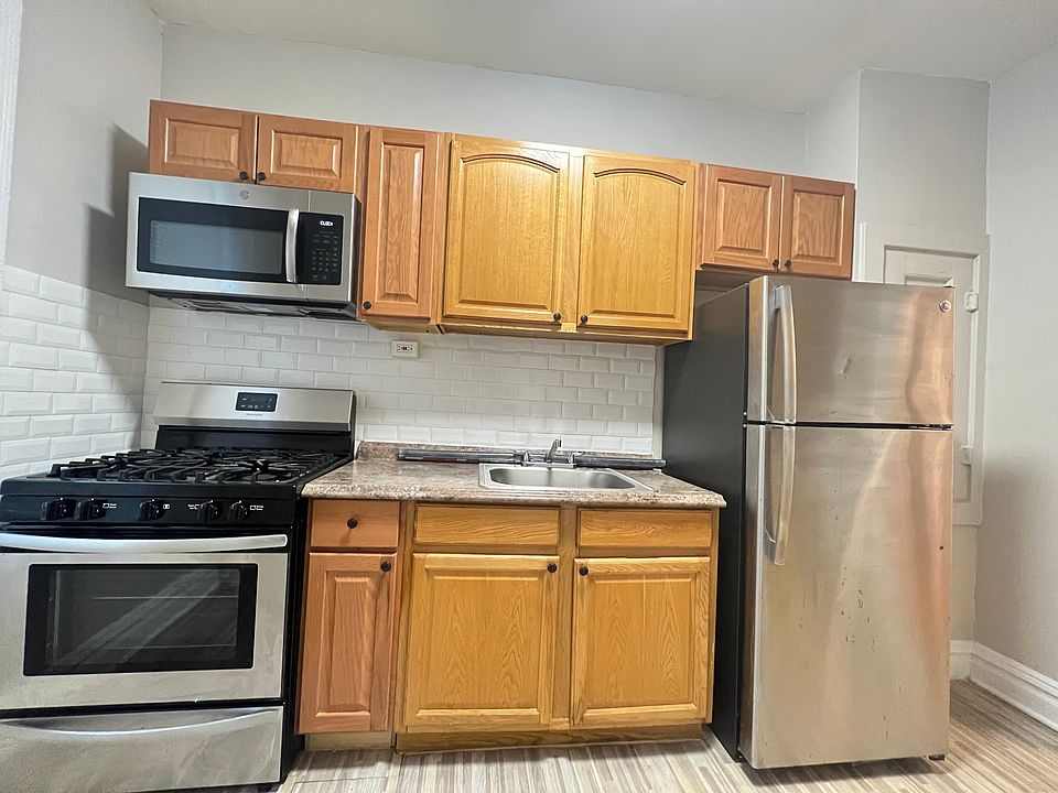 1st image of 126 Fairview Ave #36