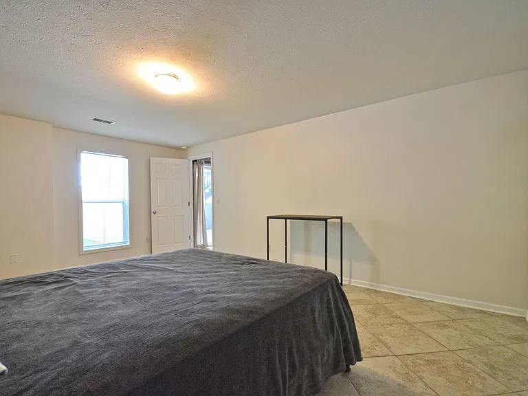 6021 Cottage Cir — Photo 33