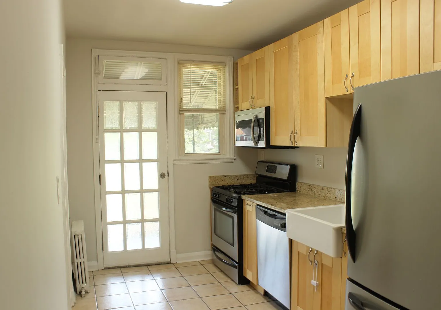 Welcome Home 3515 Parklawn Ave, Baltimore, MD 21213 — Photo 1