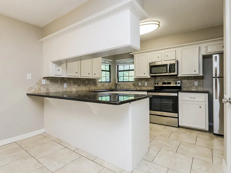 11631 Alcott Dr — Photo 7