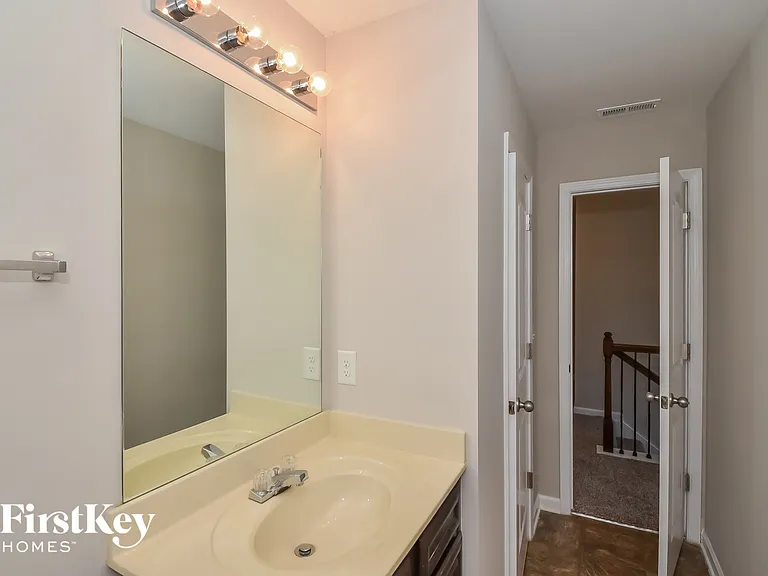 6709 Oak Hill Pl — Photo 10