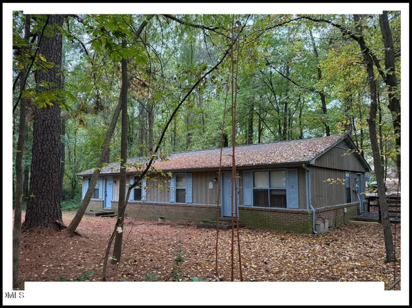 120 Forsyth Dr, Chapel Hill, NC 27517