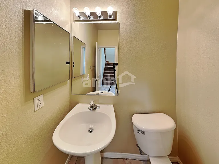 924 Country Skies Ave — Photo 9