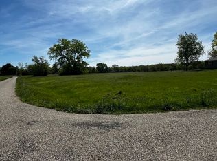946 Brookside Dr, Varna, IL 61375