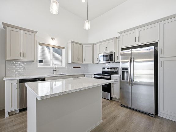 4th image of 3851 19th St S