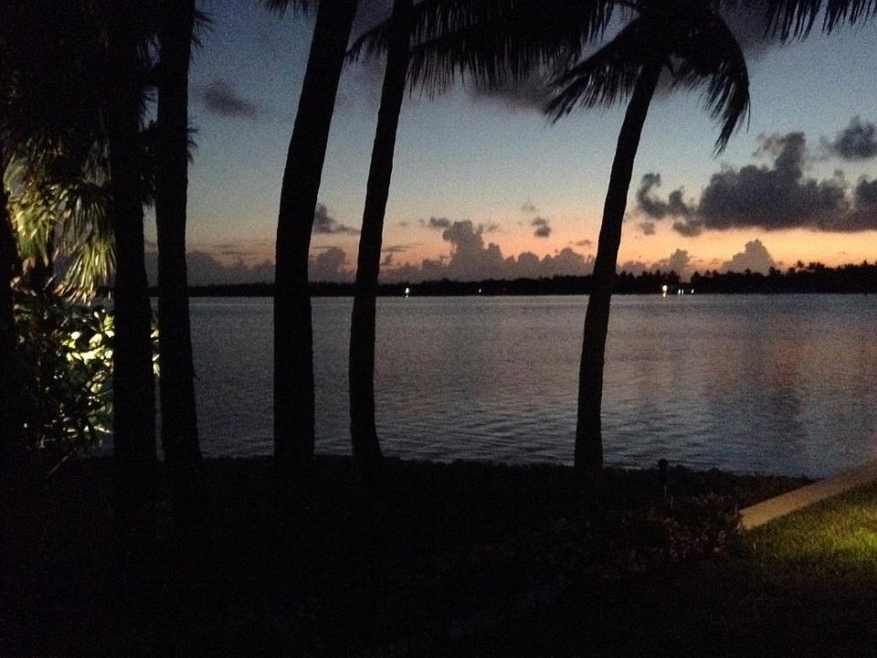 1st image of 300 Intracoastal Pl APT 202