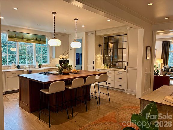 5th image of 4014 Melchor Ave