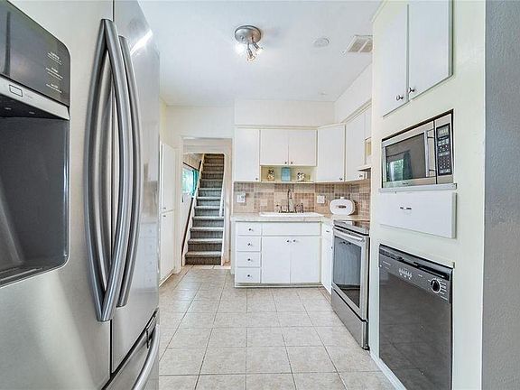 4th image of 5011 Emerson Ave S #1