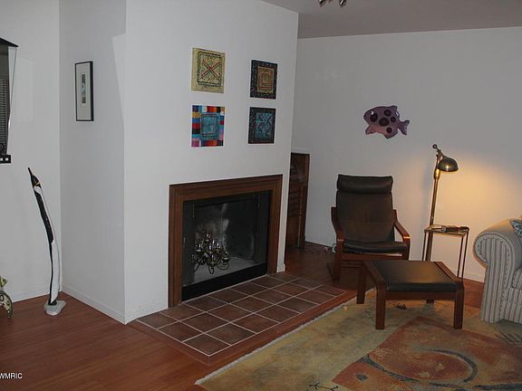 5th image of 9318 Whispering Sands Dr